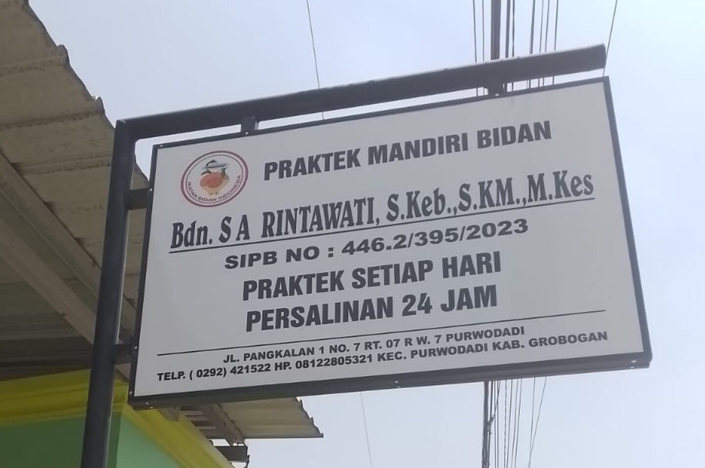 Papan nama PMB Bidan Rinta